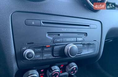 Хэтчбек Audi A1 2011 в 