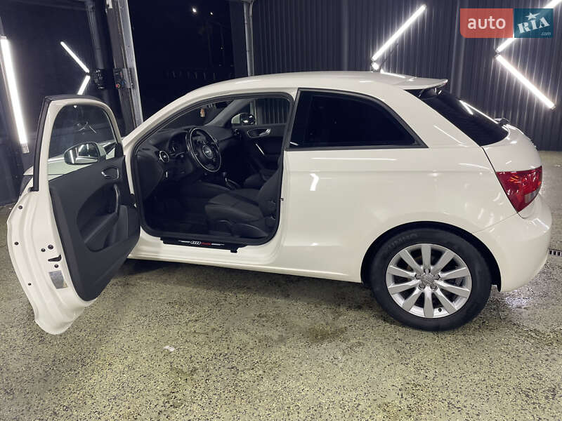Хэтчбек Audi A1 2011 в Кривом Роге
