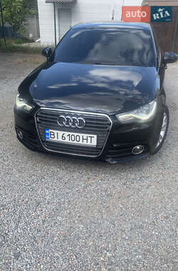 Хетчбек Audi A1 2012 в 