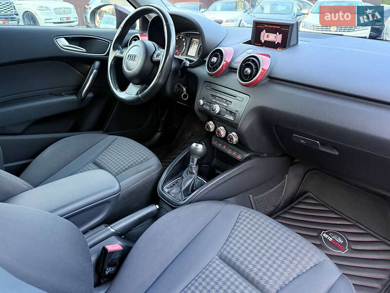 Хэтчбек Audi A1 2011 в Харькове