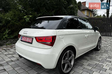 Хэтчбек Audi A1 2011 в 