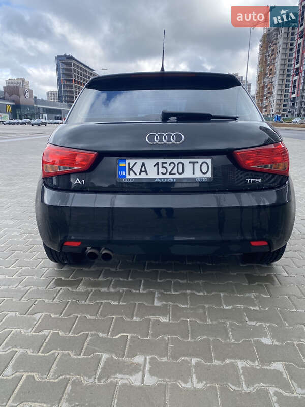 Хэтчбек Audi A1 2010 в Киеве