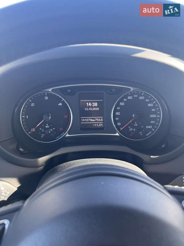 Хэтчбек Audi A1 2013 в Киеве