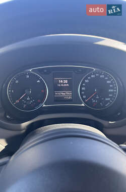 Хетчбек Audi A1 2013 в 