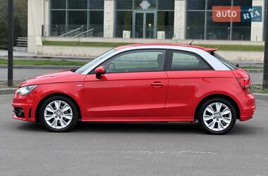 Хетчбек Audi A1 2011 в 
