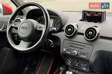 Хетчбек Audi A1 2011 в 