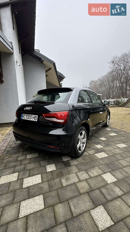 Хэтчбек Audi A1 2015 в Львове