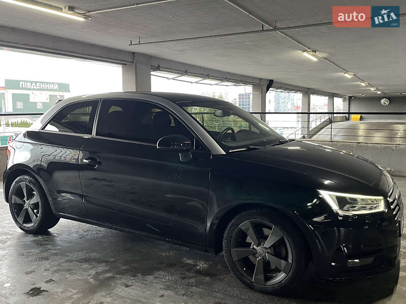 Хэтчбек Audi A1 2015 в Львове