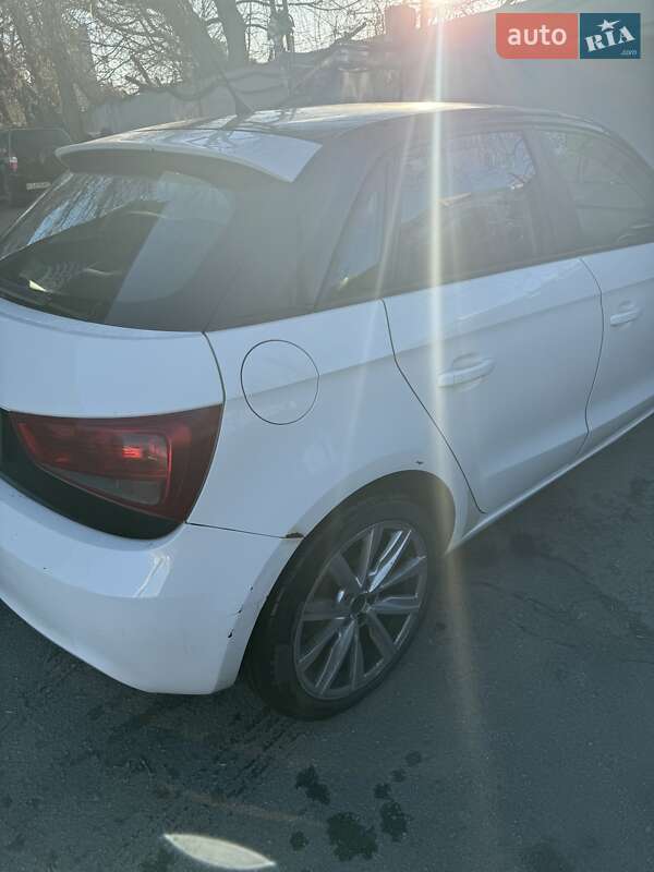 Хэтчбек Audi A1 2012 в Киеве