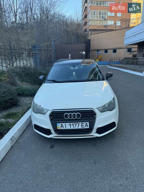 Хэтчбек Audi A1 2012 в Киеве