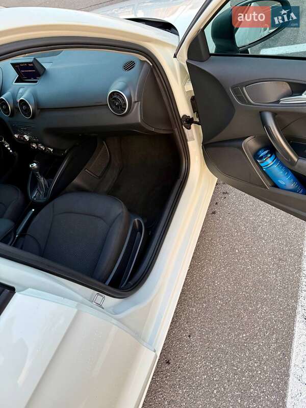 Хэтчбек Audi A1 2012 в Киеве