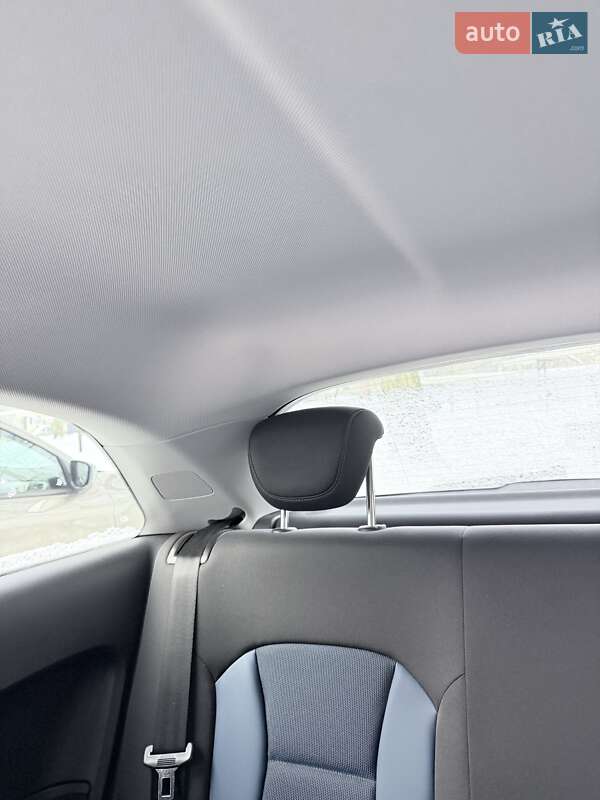 Хэтчбек Audi A1 2015 в Лозовой