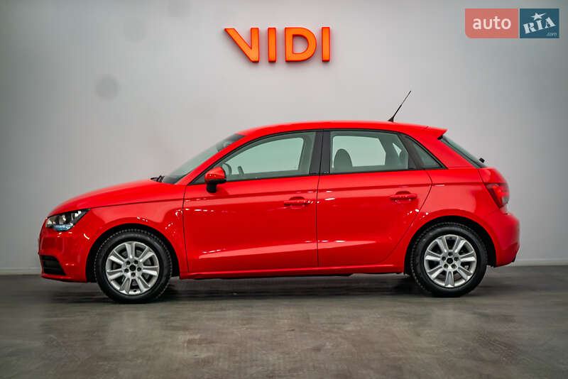 Хэтчбек Audi A1 2012 в Киеве
