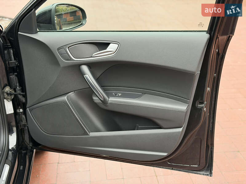 Хэтчбек Audi A1 2015 в Ровно