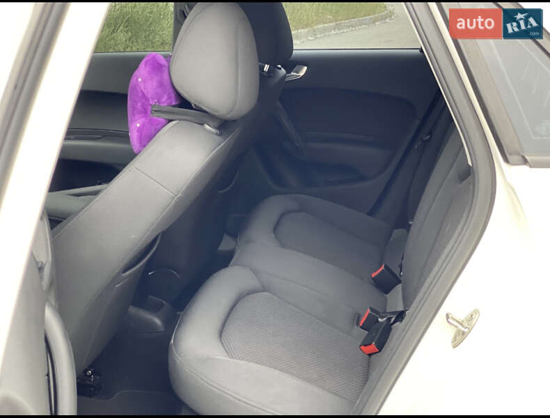 Хэтчбек Audi A1 2013 в Киеве фото 12 Хэтчбек Audi A1 2013 в Киеве