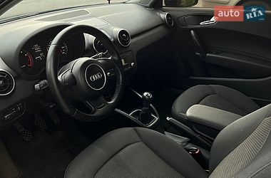 Хэтчбек Audi A1 2011 в Полтаве