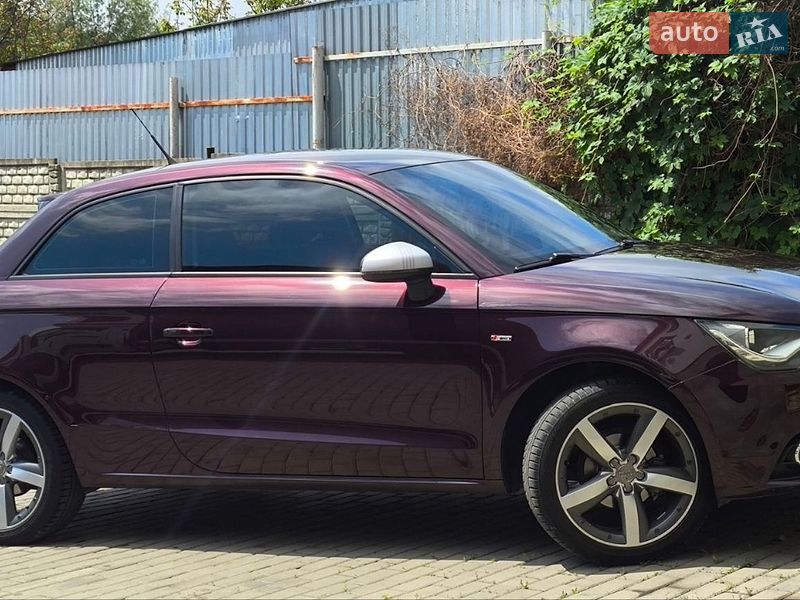 Хэтчбек Audi A1 2011 в Мукачево