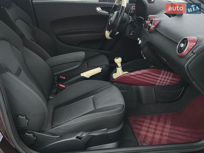 Хэтчбек Audi A1 2011 в Мукачево