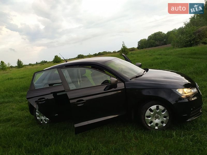 Хэтчбек Audi A1 2013 в Ахтырке