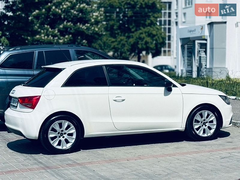 2011 Audi A1, VIN WAUZZZ8X7CB000974:plate — фото 1 (autoria)