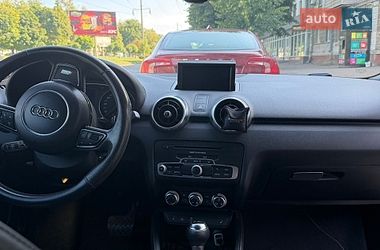 Хэтчбек Audi A1 2011 в Днепре