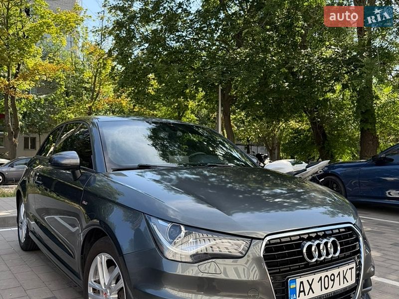 Хетчбек Audi A1 2011 в Дніпрі