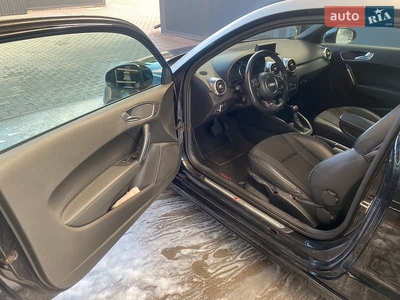 Хэтчбек Audi A1 2011 в Каменском