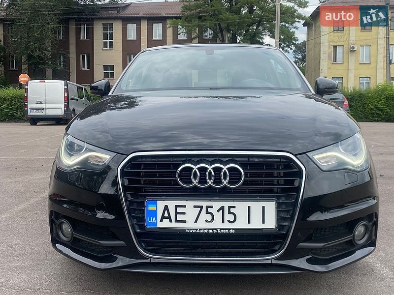 Хэтчбек Audi A1 2011 в Каменском