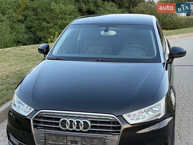 Хэтчбек Audi A1 2015 в Львове