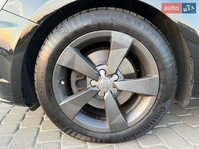 Хэтчбек Audi A1 2015 в Львове