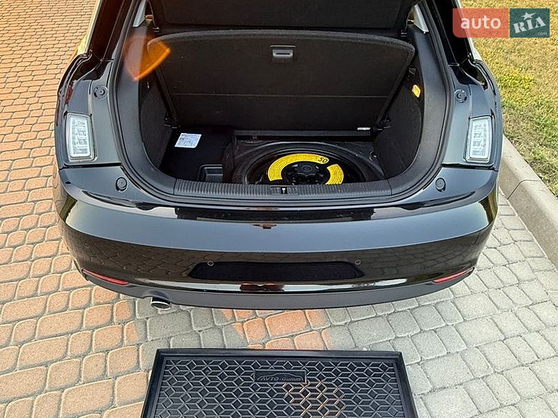 Хэтчбек Audi A1 2015 в Львове