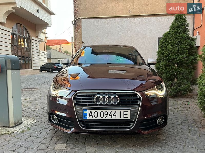 Хэтчбек Audi A1 2011 в Мукачево
