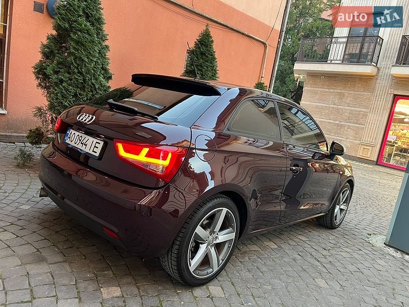 Хэтчбек Audi A1 2011 в Мукачево