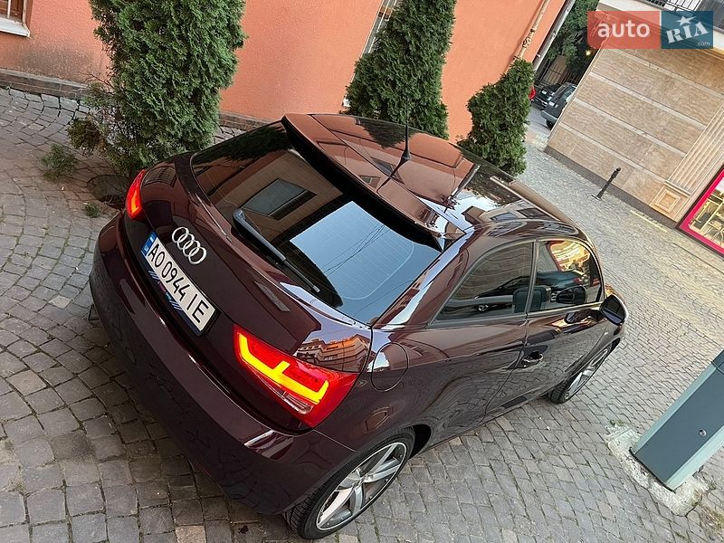 Хэтчбек Audi A1 2011 в Мукачево