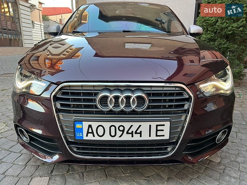 Хэтчбек Audi A1 2011 в Мукачево