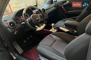 Хэтчбек Audi A1 2011 в Мукачево