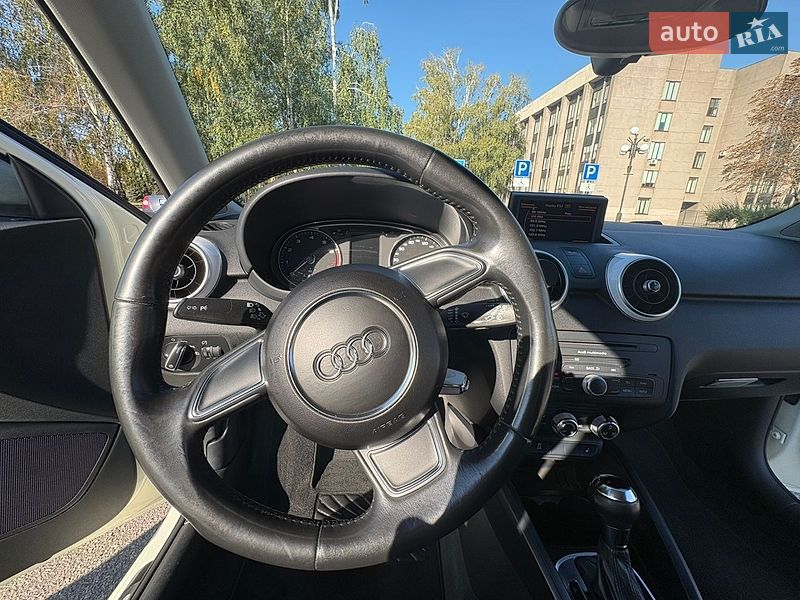 Хэтчбек Audi A1 2010 в Кривом Роге