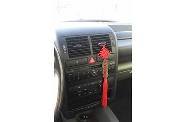 Хэтчбек Audi A2 2001 в 