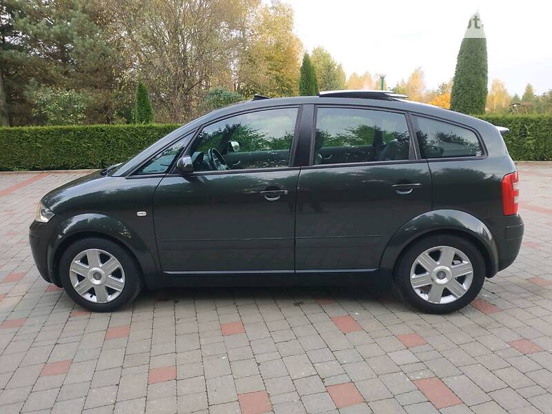 Хэтчбек Audi A2 2001 в 