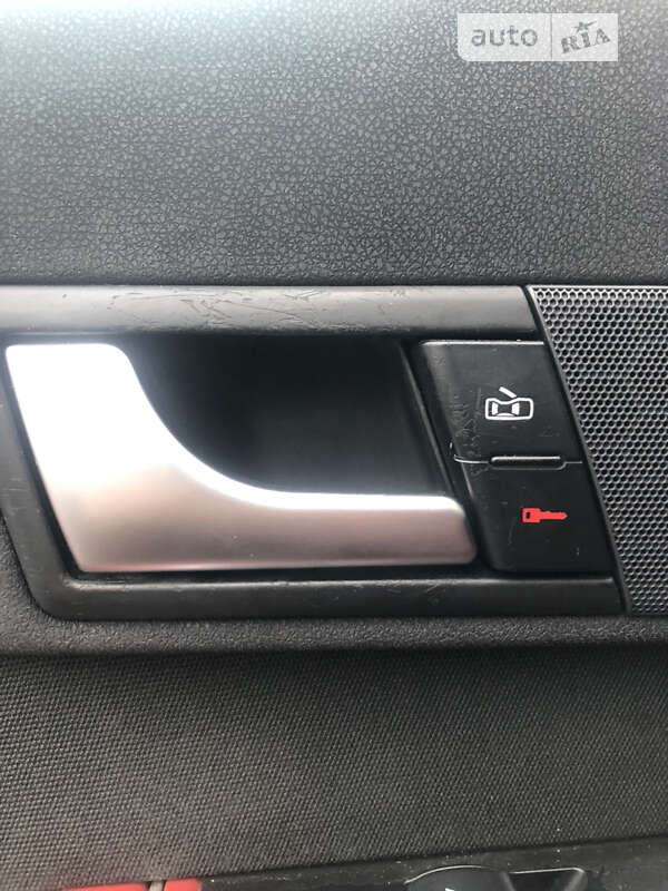 Хэтчбек Audi A2 2001 в Новой Одессе