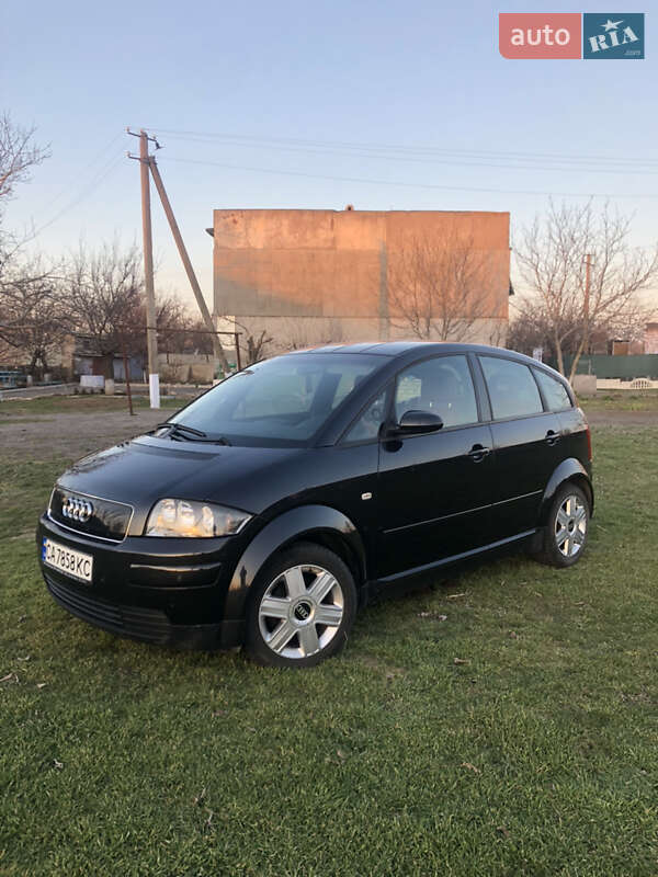 Хэтчбек Audi A2 2001 в Новой Одессе