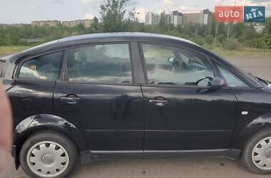 Хэтчбек Audi A2 2003 в 