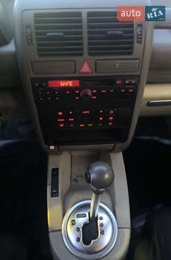 Хэтчбек Audi A2 2001 в 