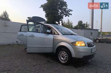 Хэтчбек Audi A2 2001 в 