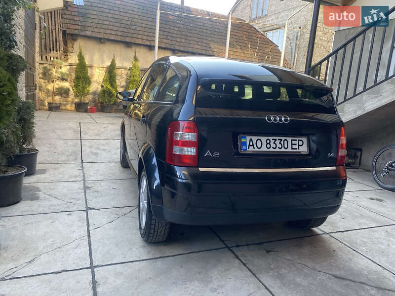 Хетчбек Audi A2 2003 в Виноградові
