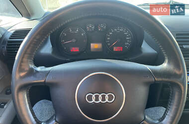 Хэтчбек Audi A2 2001 в 
