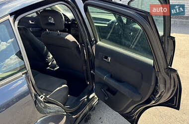 Хэтчбек Audi A2 2002 в 