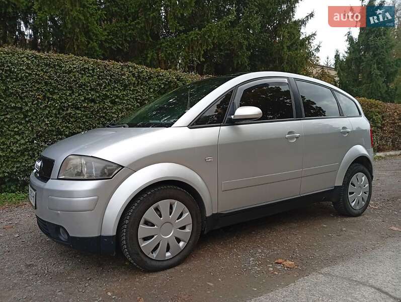 Хэтчбек Audi A2 2002 в Виноградове