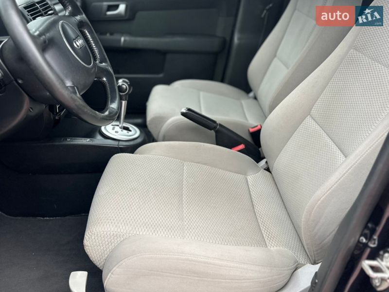 Хетчбек Audi A2 2002 в Сарнах