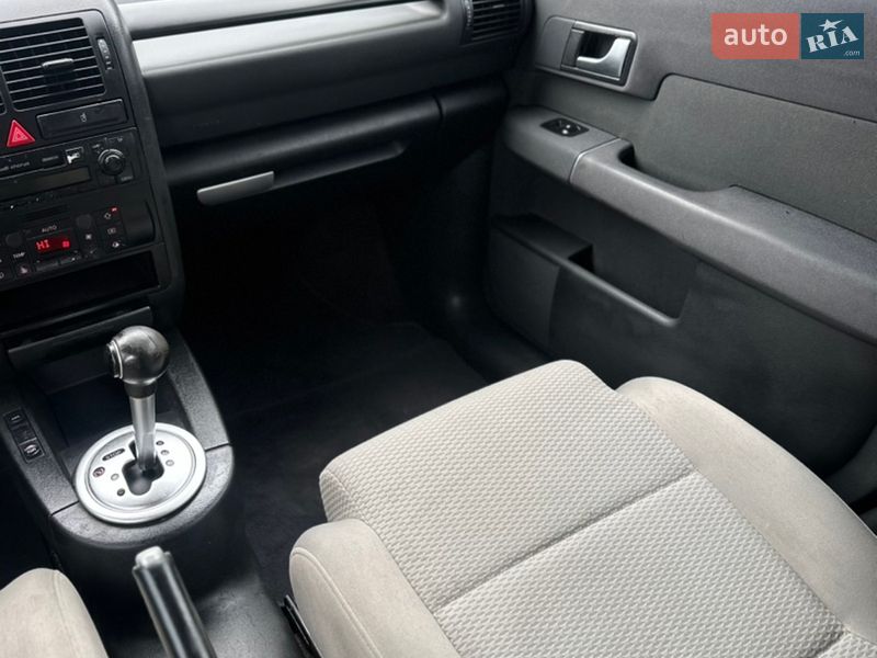 Хетчбек Audi A2 2002 в Сарнах